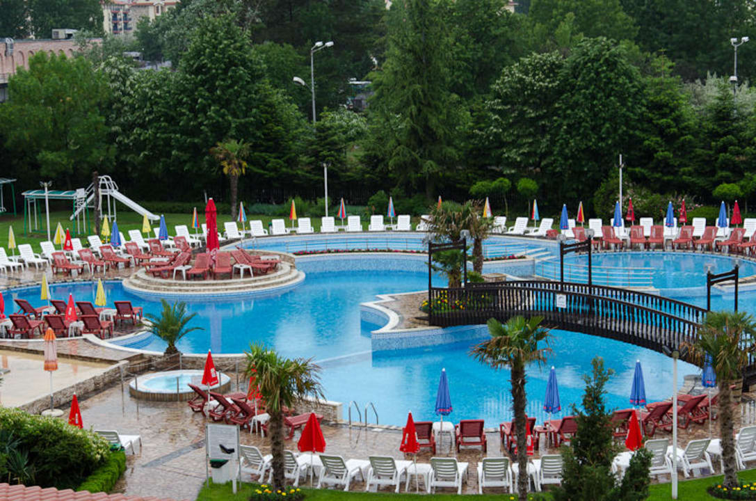 Poolanlage Hotel Hrizantema