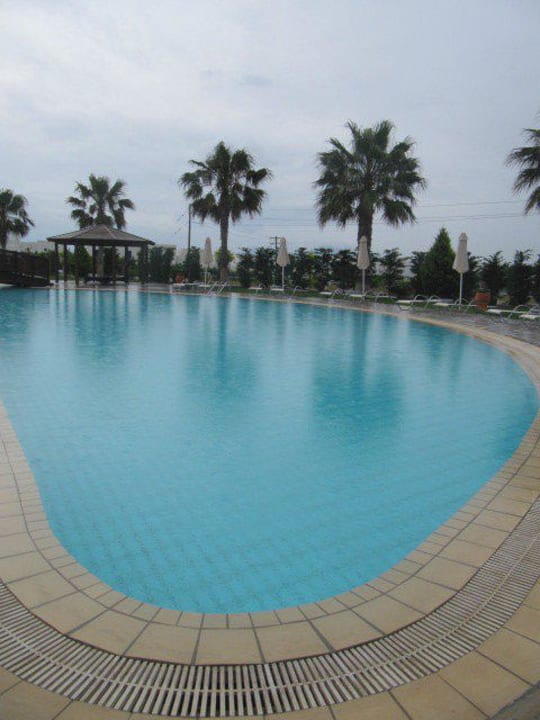 Basen Hotel Lakitira Suites