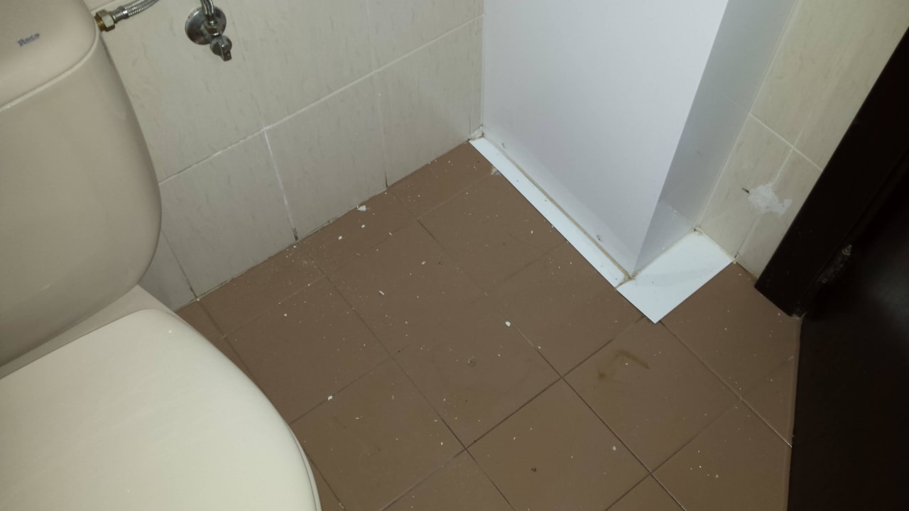 Zi. 435 - Dreck nach Stopfen des Lochs i.d. Deck The Sea Hotel by Grupotel - Adults only