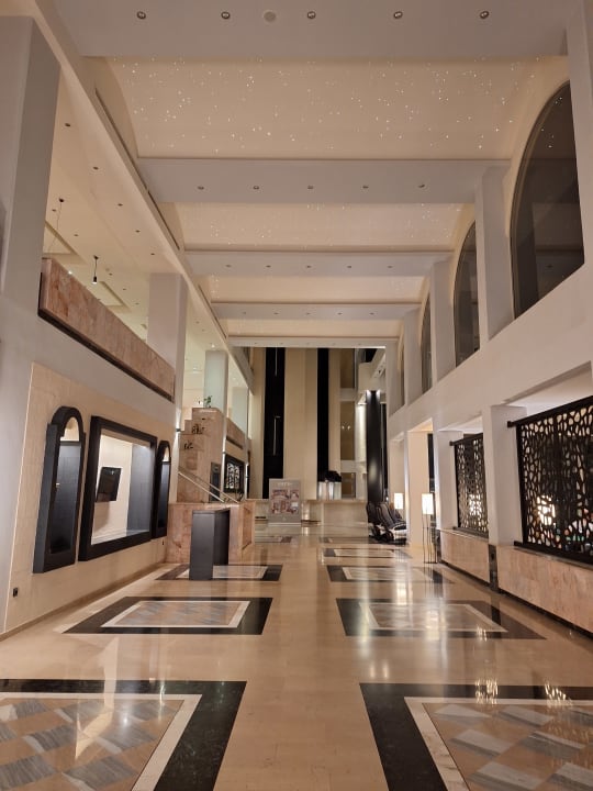 Lobby Kresten Palace Hotel