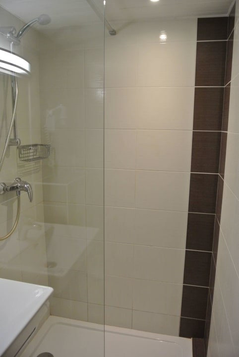 Badezimmer Hôtel des Halles