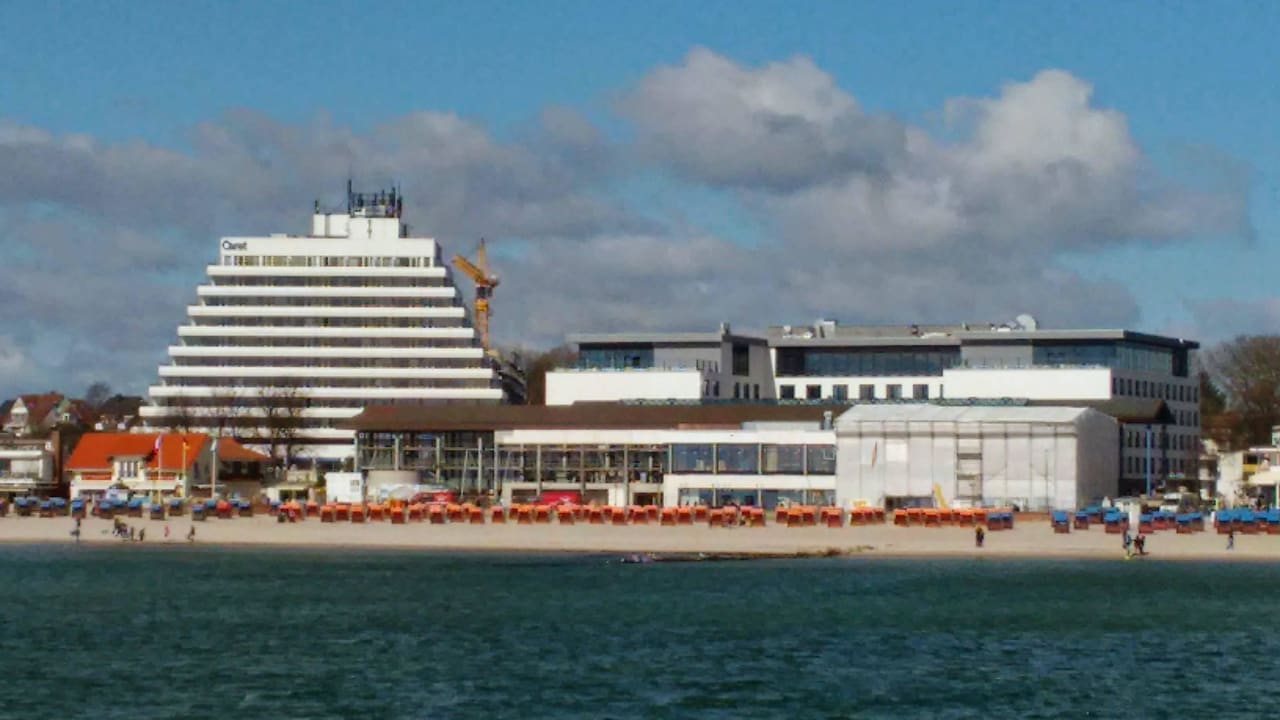 Hotel a-ja mit Spa im Bau, von der Seebrücke  aja Grömitz