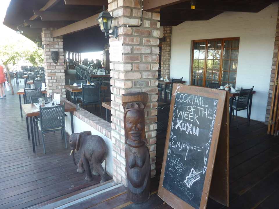 Außenterrasse Etosha Safari Camp
