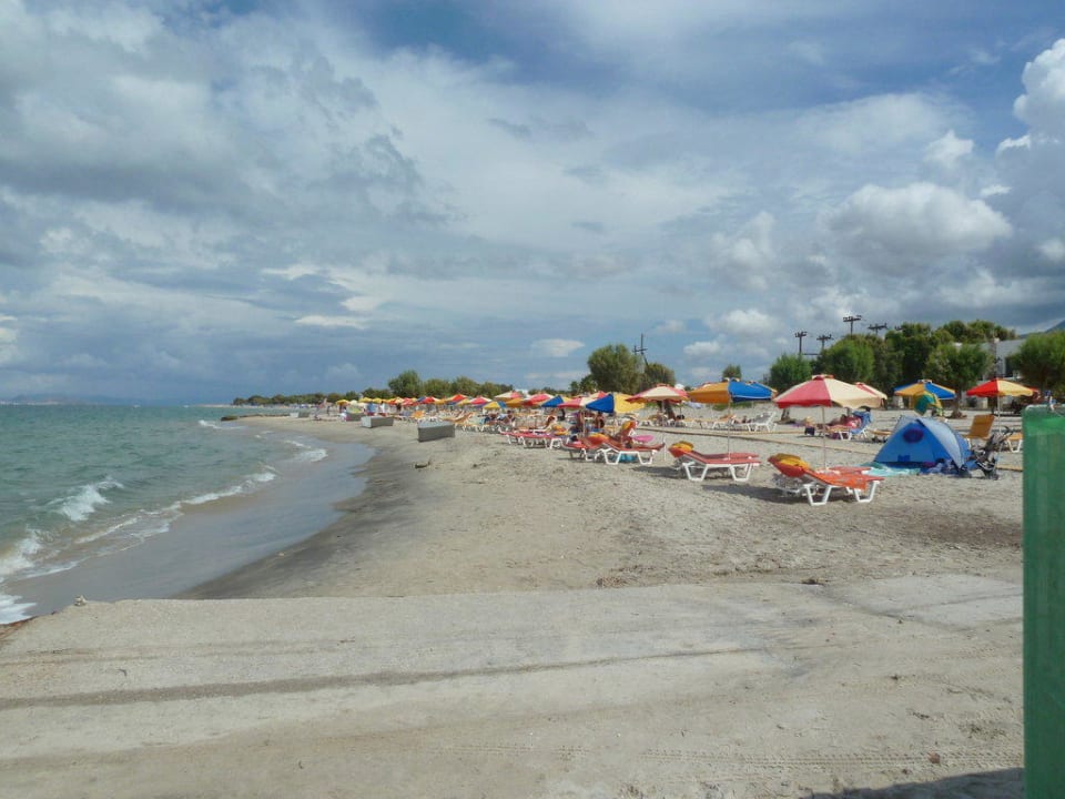 Weißer Sand und warmes Meer Caravia Beach Hotel