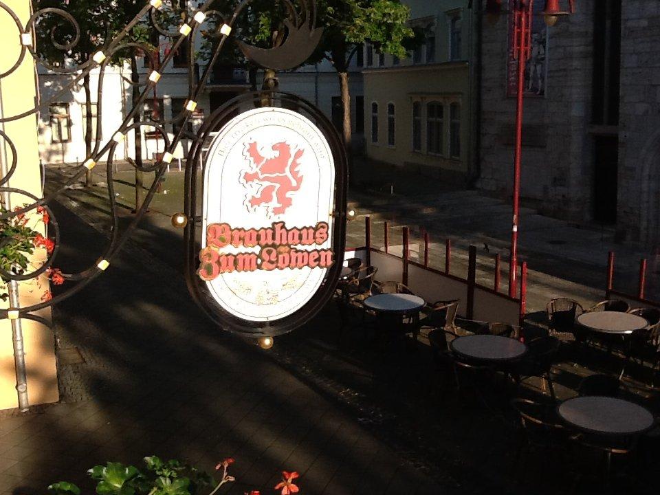 Blick aus meinem Zimmer auf die Straße Brauhaus zum Löwen