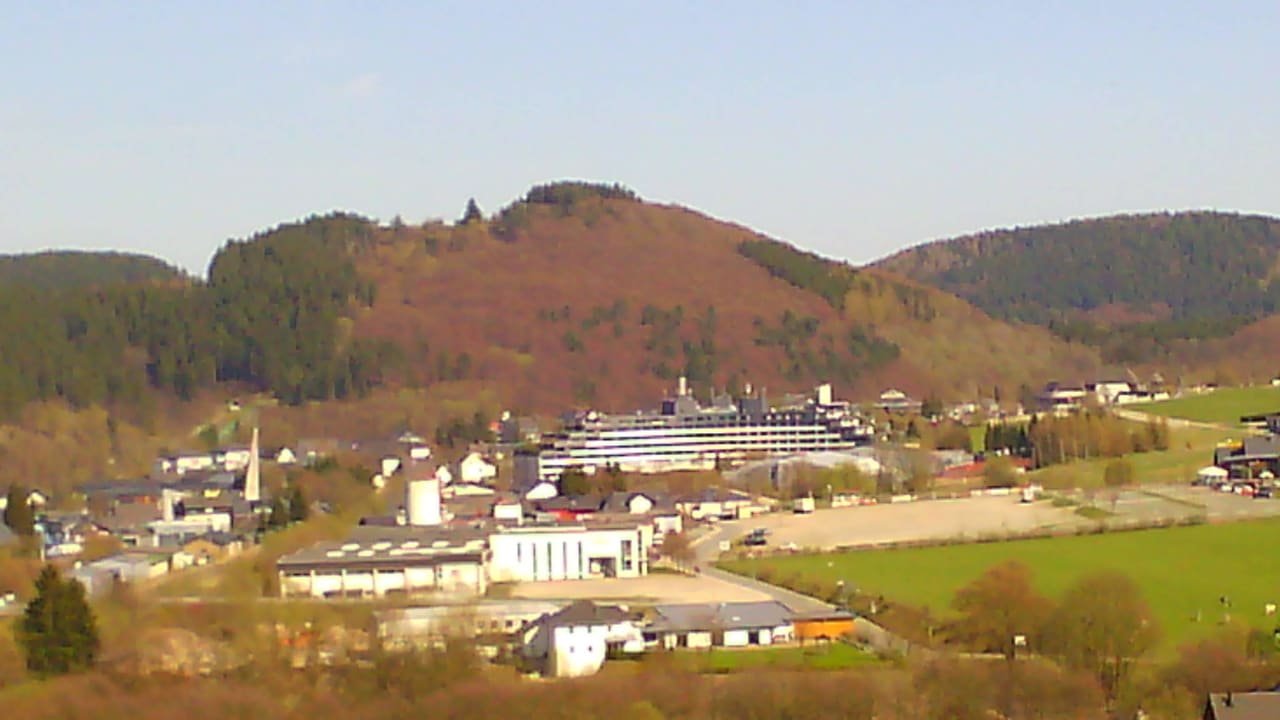 Blick aufs Hotel vom Riezhagen Sauerland Stern Hotel
