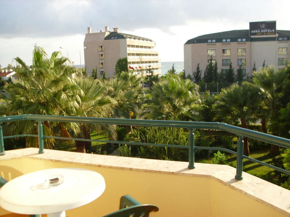 Blick vom C-Block Aska Hotel Just in Beach
