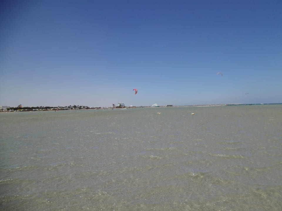 Strand Hotel Titanic Palace