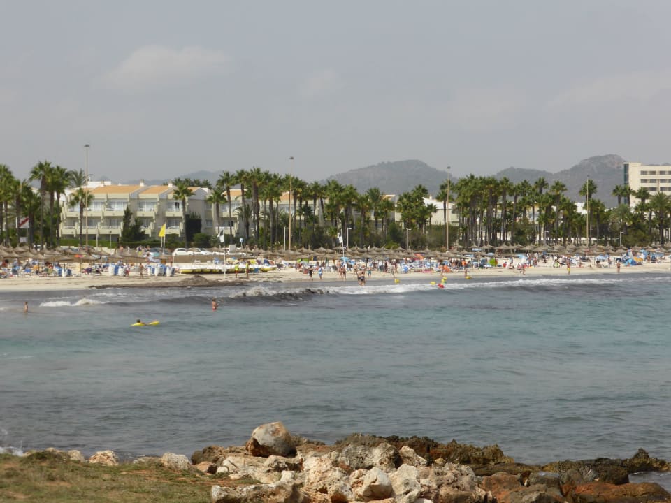Blick auf den Strand Hipotels Mediterraneo Club