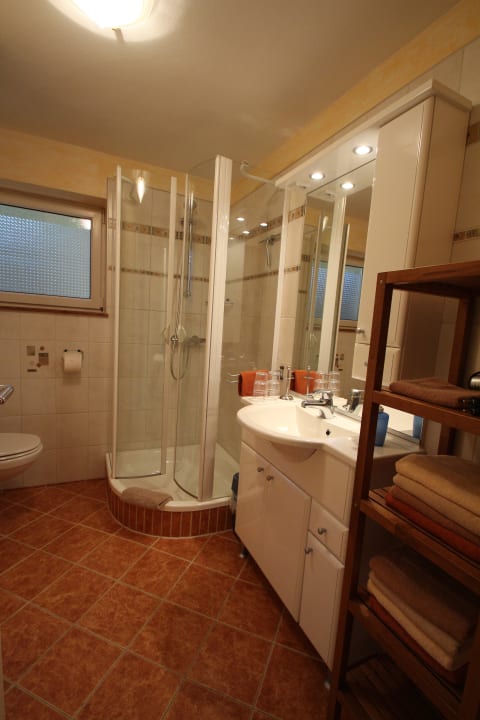 Dusche / WC Appartment "Terrasse" Appartement Genigau Wagrain