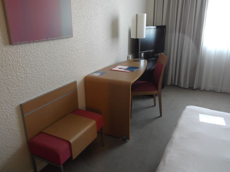 Schreibtisch Novotel Lyon Bron Eurexpo