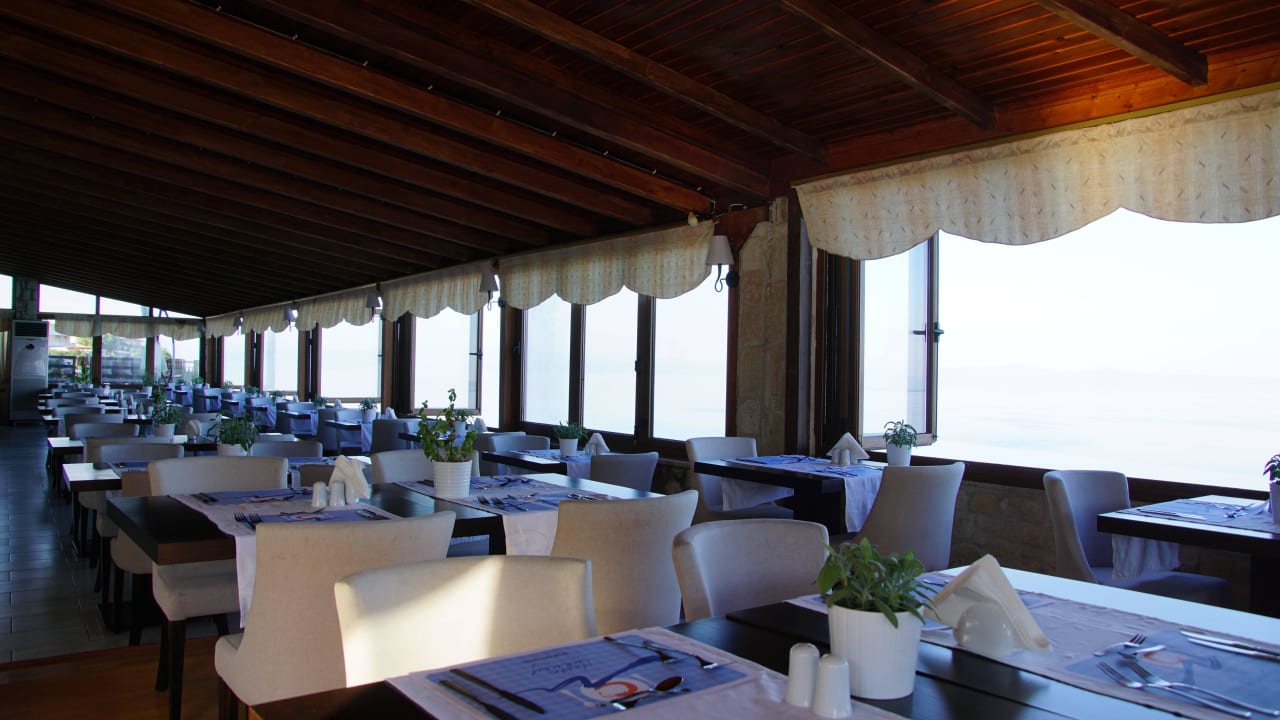 Restaurant am Morgen Blue Bay Halkidiki