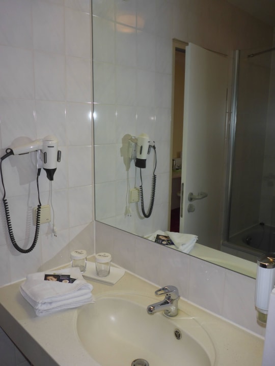 Badezimmer ACHAT Hotel Schwetzingen Heidelberg