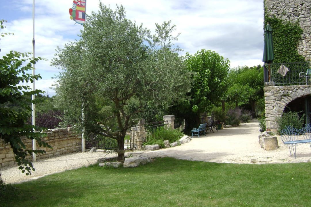 Gepflegte Gartenanlage Hotel La Magnanerie De Bernas