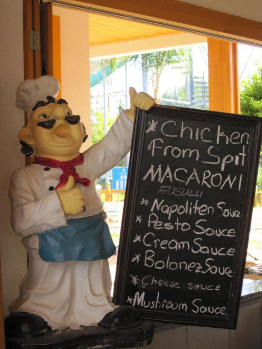Angebot an der Snackbar mittags Hotel Baia Lara
