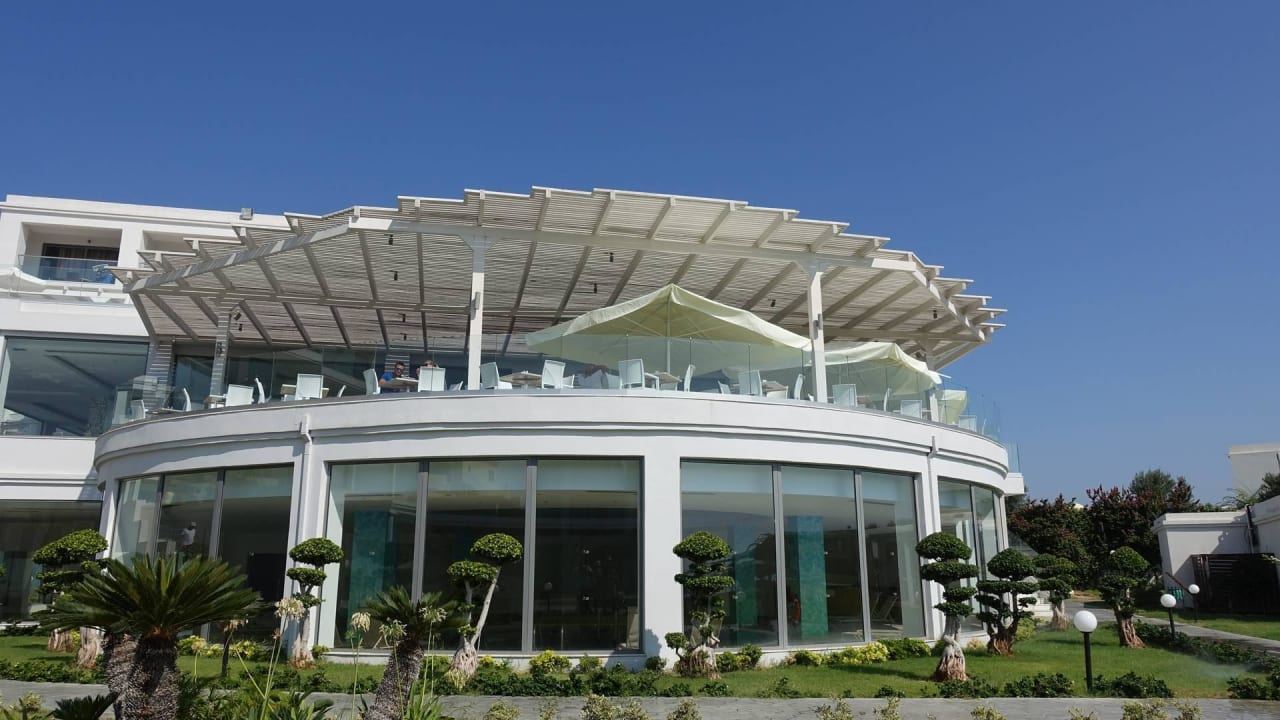 Aussenanlage Asterias Beach Resort