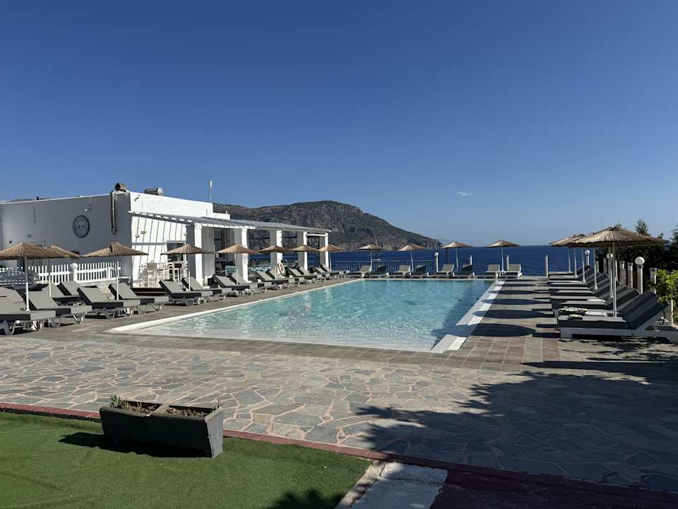 Pool CHC Sound of the Sea