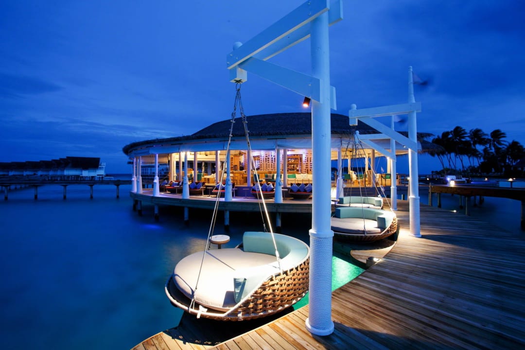 Aqua Bar  Machchafushi Island Resort & Spa Maldives, The Centara Collection