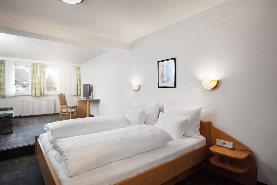 Doppelzimmer Piz Buin Hotel Zontaja
