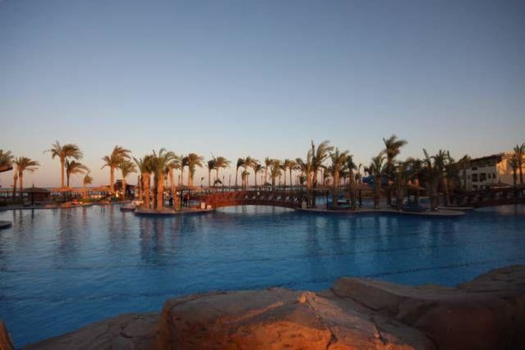 Basen Sea Beach Aqua Park Resort Managed by Blue Resorts