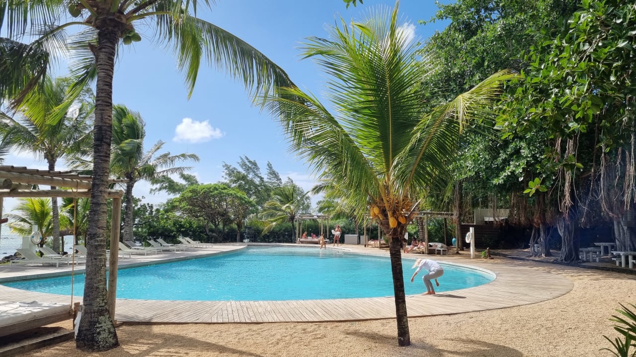 Pool LUX* Grand Gaube Resort & Villas