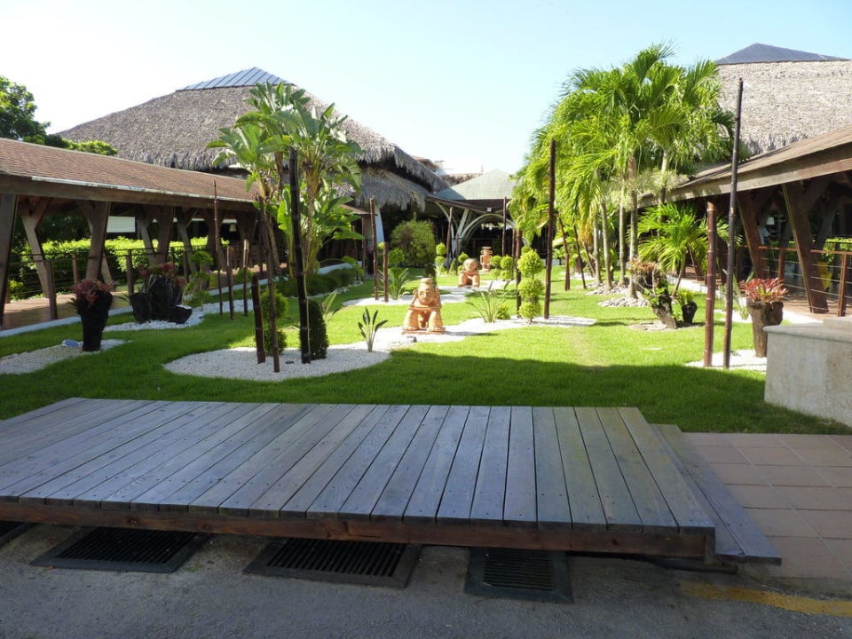 Eingangsbereich Grand Sirenis Punta Cana Resort & Aquagames