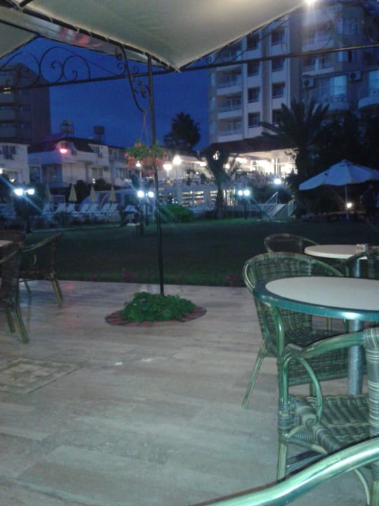Ein schöner Platz zum entspannen. Incekum Su Hotel