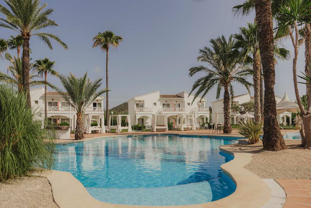 Pool Garden Saladina