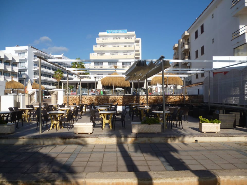 Frontansicht Hotel R2 Veronica Beach Hotel