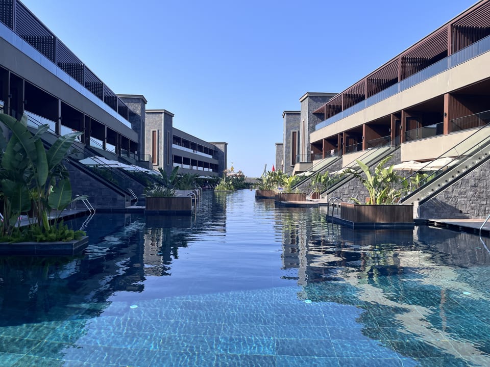 Pool Jacaranda Luxury Resort