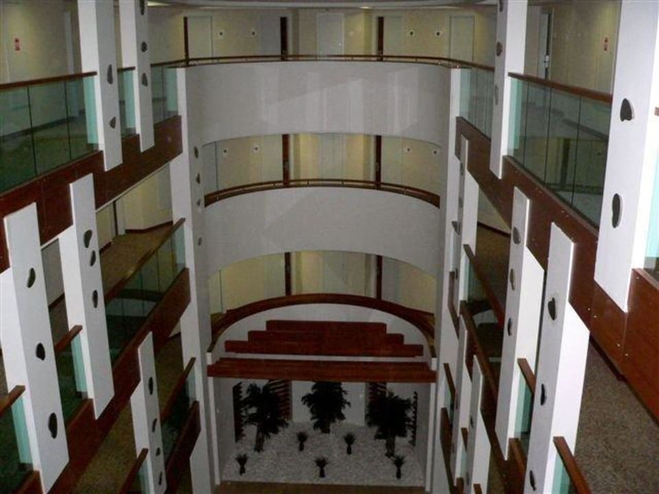 Blick in die Tiefe Sunis Evren Beach Resort Hotel & Spa