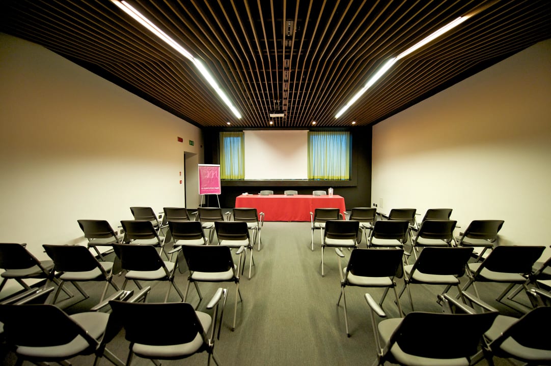Meeting Room  Mercure Nerocubo Rovereto