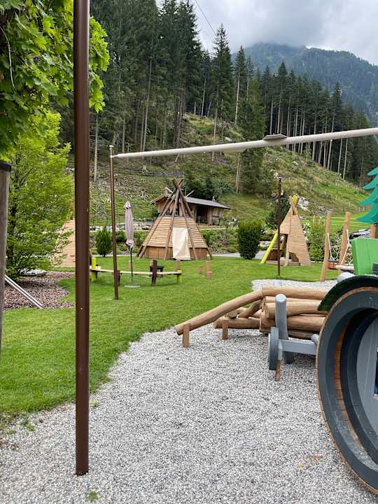 Gartenanlage Habachklause - Familien Bauernhof Resort - Familotel Salzburger Land