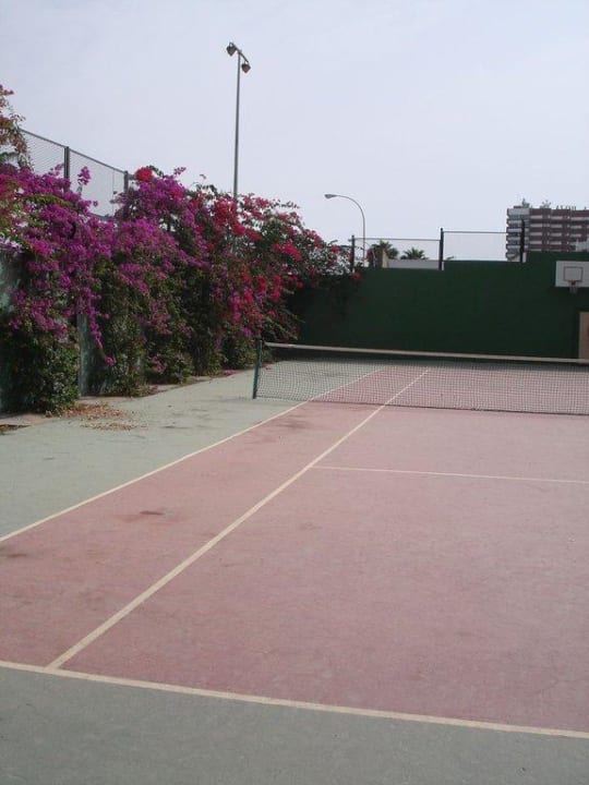 Der Tennisplatz Bull Escorial & Spa