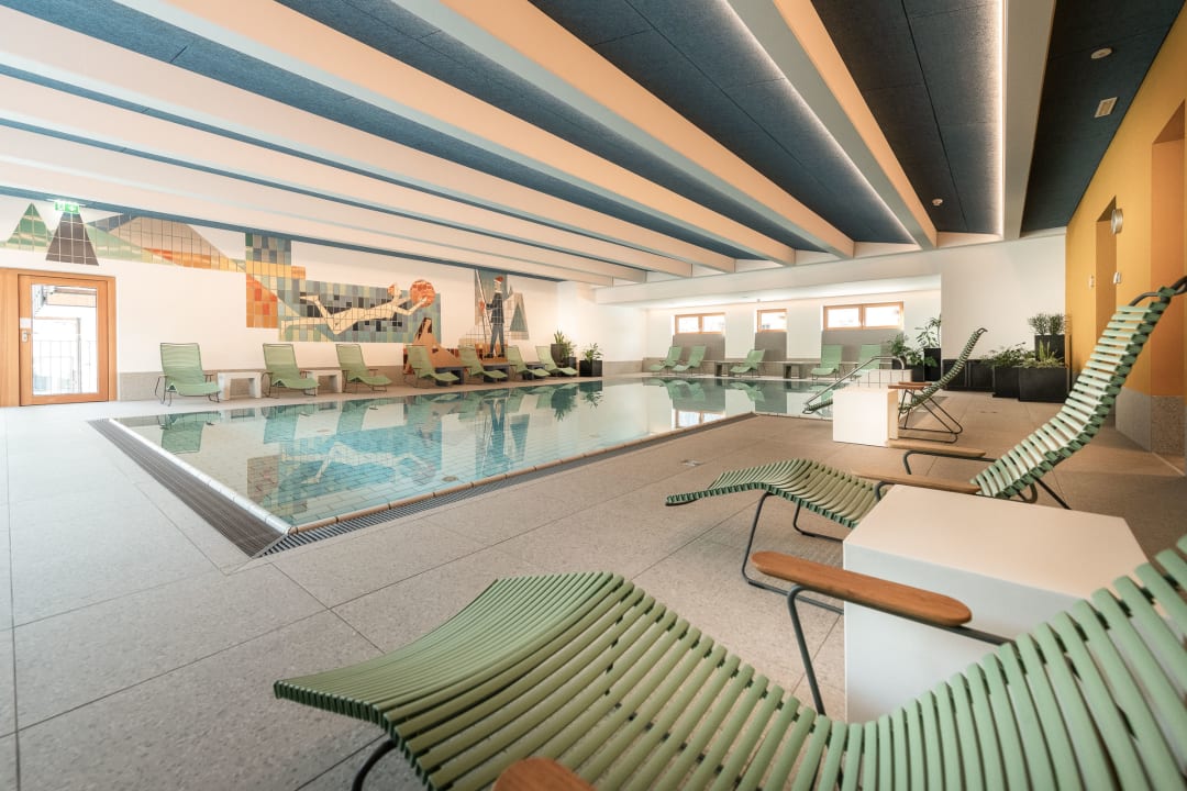 Pool Dips&Drops - The First Bike And Ski Hub
