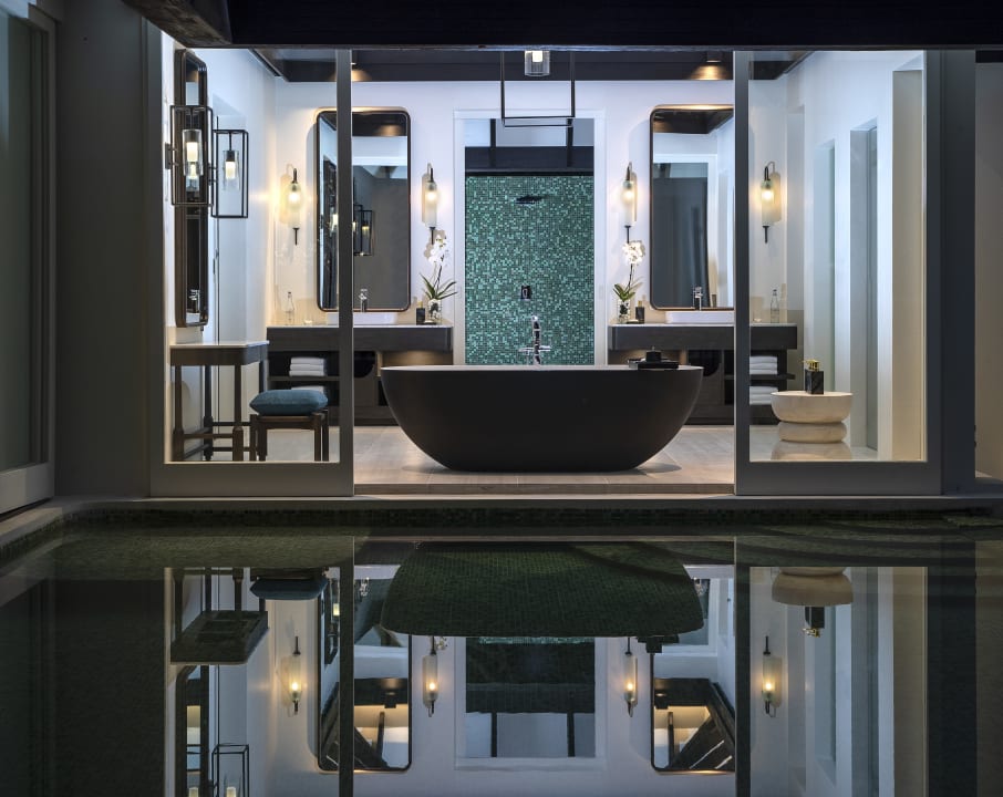 Zimmer Naladhu Private Island Maldives