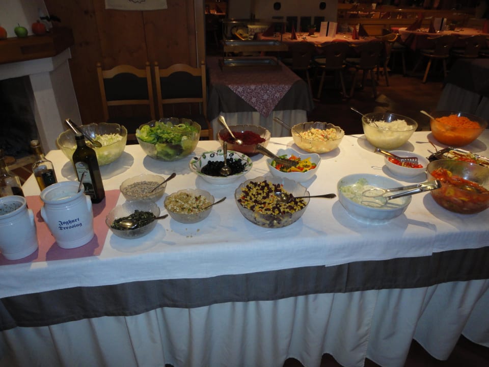 Salatbüffet  Hotel Gasthof Wachter