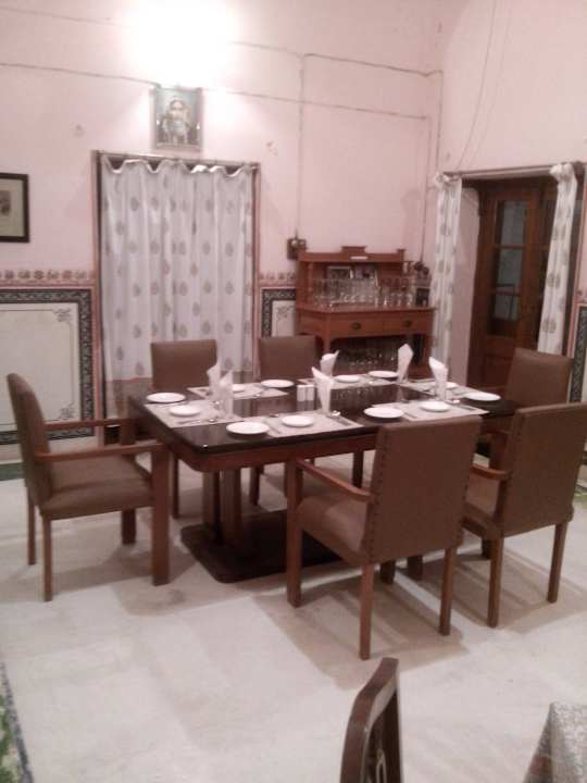 Restaurant WelcomHeritage Bijayniwas Palace