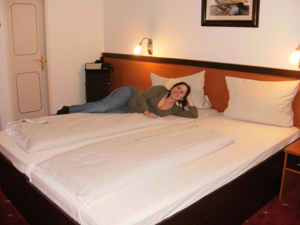 Gemütliches Bett mk | hotel remscheid