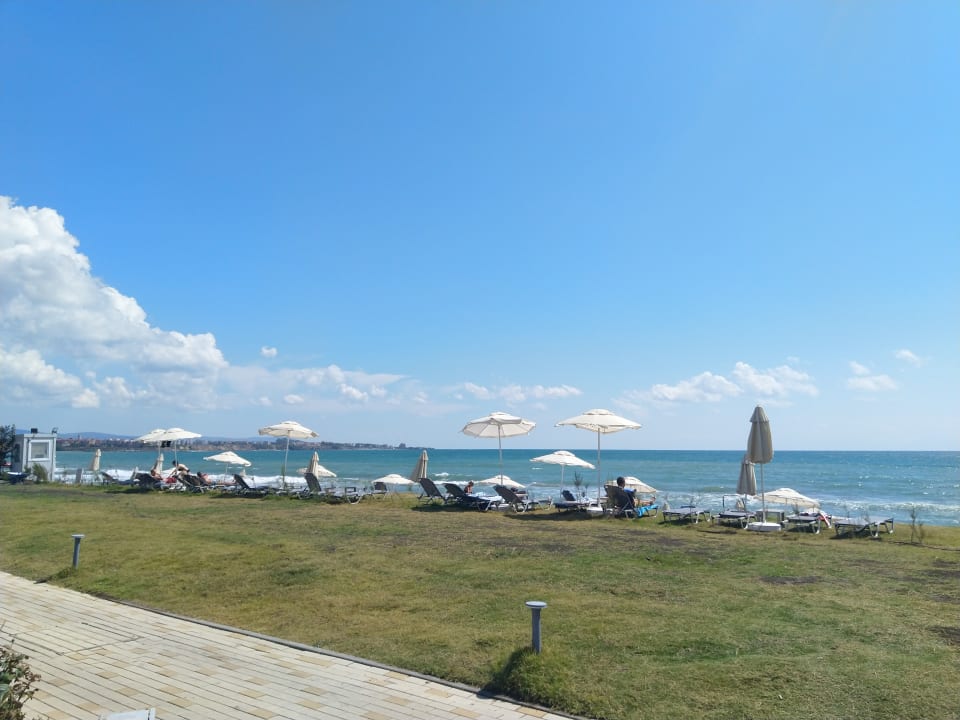 Strand Wave Resort