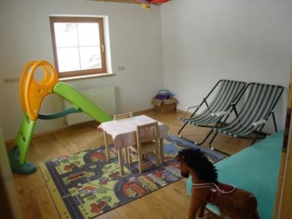 Kinderspielraum in der Familienhütte Naturparkchalet