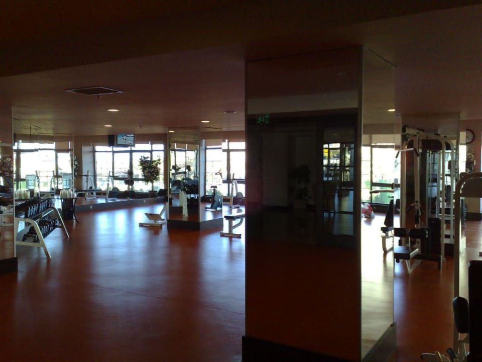 Fitnessbereich Limak Lara Deluxe Hotel & Resort