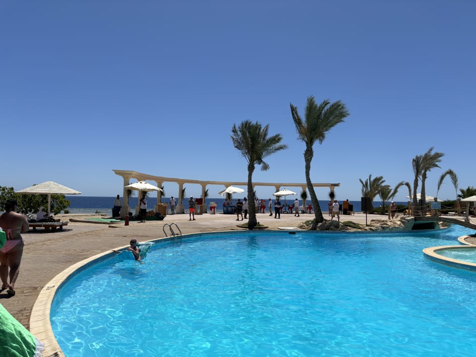 Pool Three Corners Equinox Beach Resort