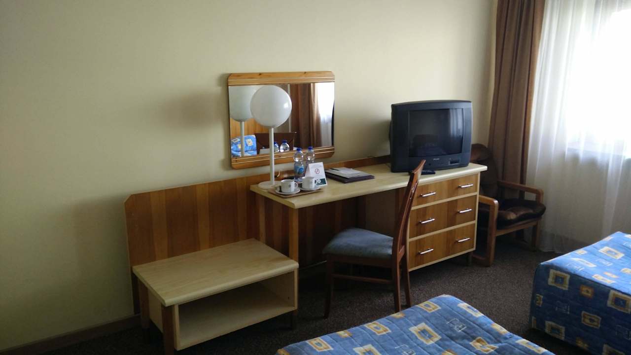 TV Sangate Hotel Airport