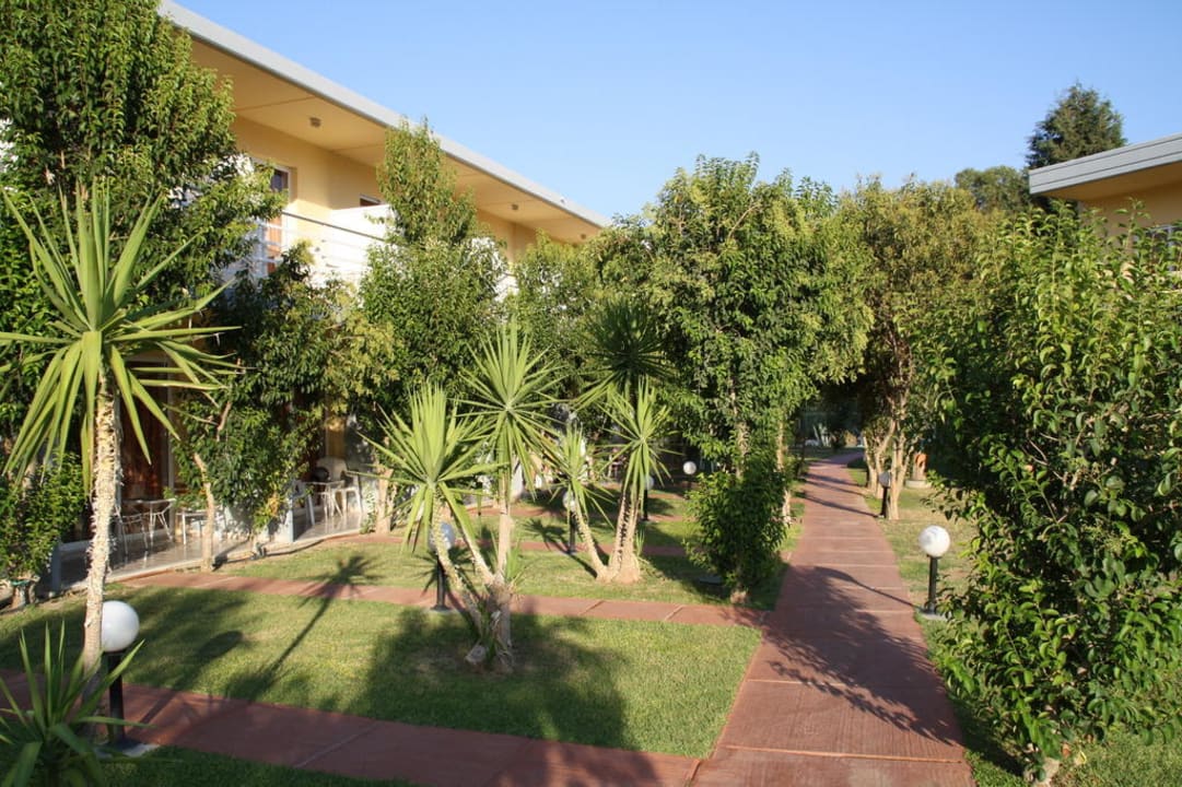 Garten Hotel Golden Odyssey