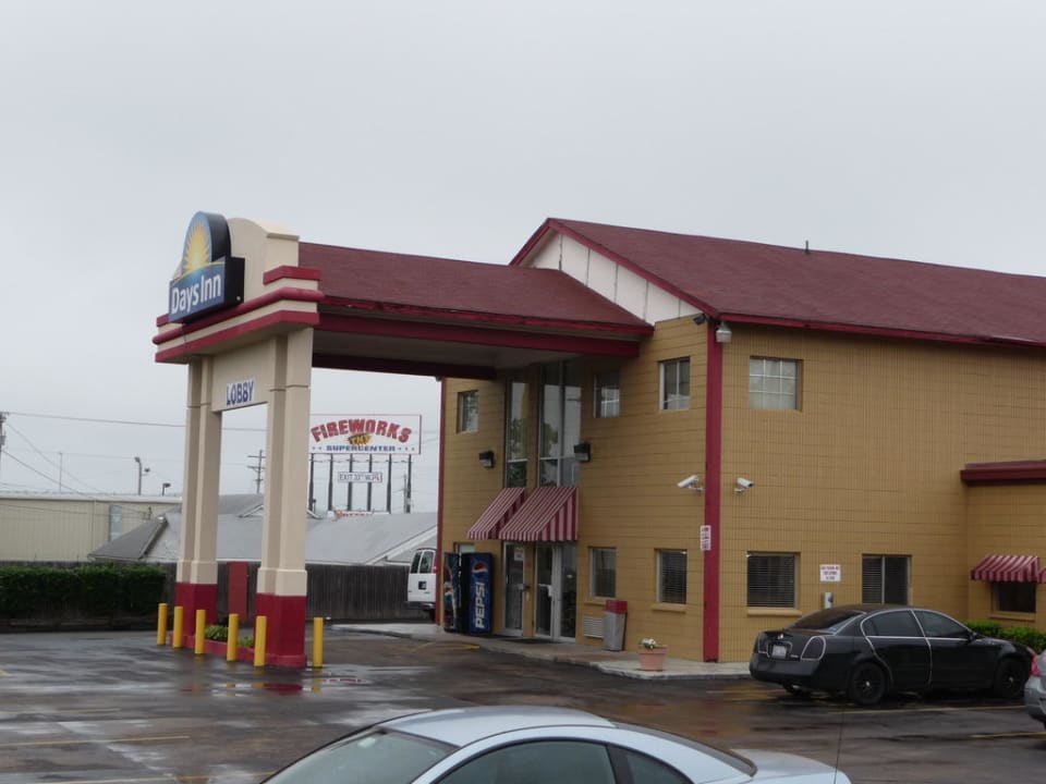 Eingang Americas Best Value Inn Tulsa West