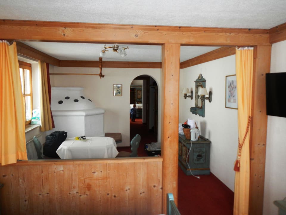 Blick Richtung Bad/Eingang und Ofen #2 Ski- und Wanderhotel Jägeralpe