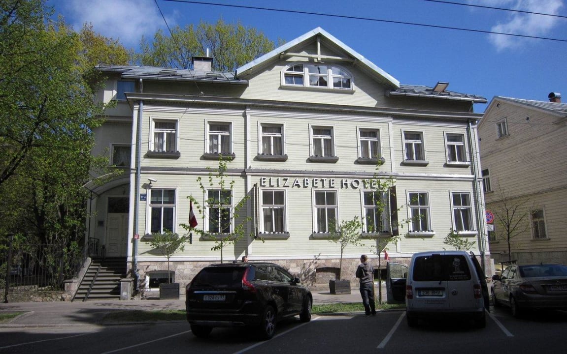 Street view Elizabete Hotel