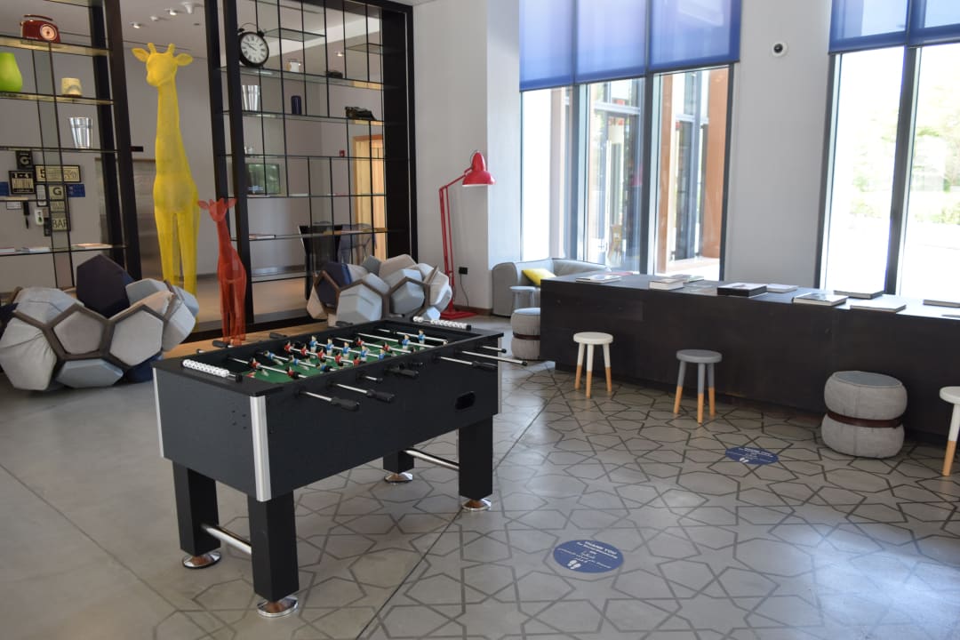 Lobby Hampton by Hilton Dubai Al Seef