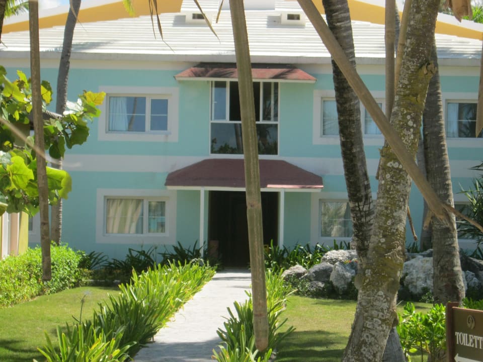 Einer der größeren Zimmerblöcke  Grand Palladium Punta Cana Resort & Spa